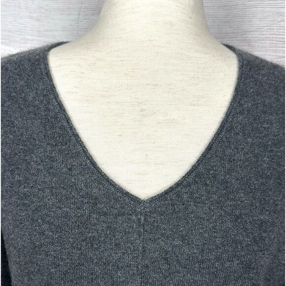 RAFFI Cashmere V-Neck Fringe Sleeve Boho Sweater Iron Gray Short Boxy Style M - Picture 6 of 10